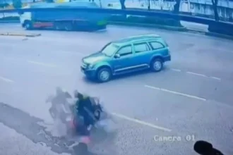 2 dead in motorcycle collision in Cebu City caught on CCTV