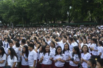 325,000 students set to return to school in Negros Occidental