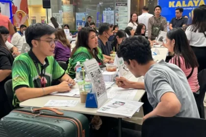 3,364 applicants land jobs in DOLE-led Independence Day fairs