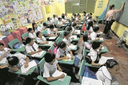Bill to set public school teachers' minimum wage at P50,000 refiled
