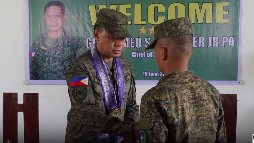 Brawner honors 12 soldiers who clashed with rebels in Surigao