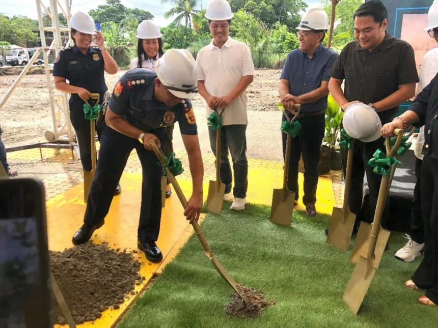Construction of P20-M Bacolod police station kicks off