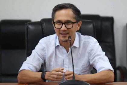 DOTr backs uploader of GV Florida buses video