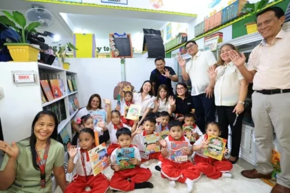 DepEd Sec. Angara visits schools in Taguig