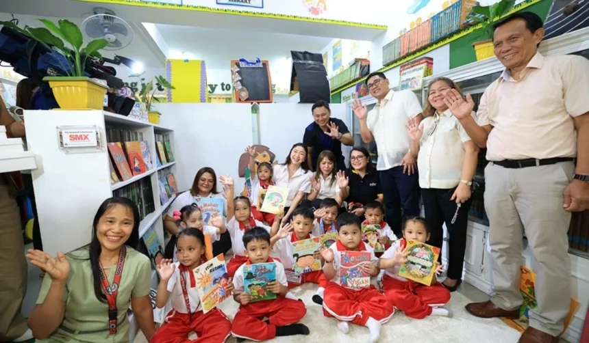 DepEd Sec. Angara visits schools in Taguig