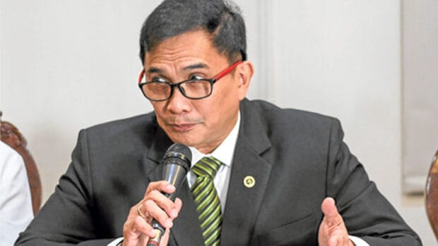 Justice officials given more time to answer raps on Duterte's arrest