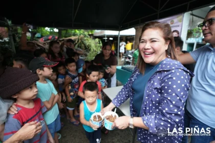Las Piñas mayor-elect Aguilar leads serving of pork adobo to 700 children