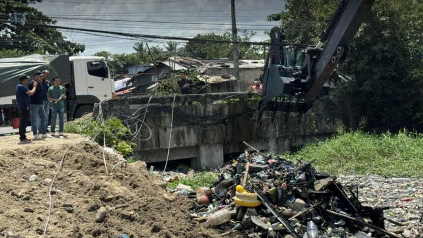 Bacolod mayor blames garbage-clogged waterways for city flooding