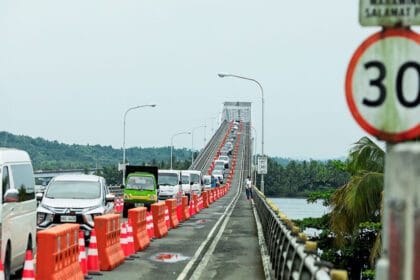 Cargo waiting time reduced at San Juanico Bridge