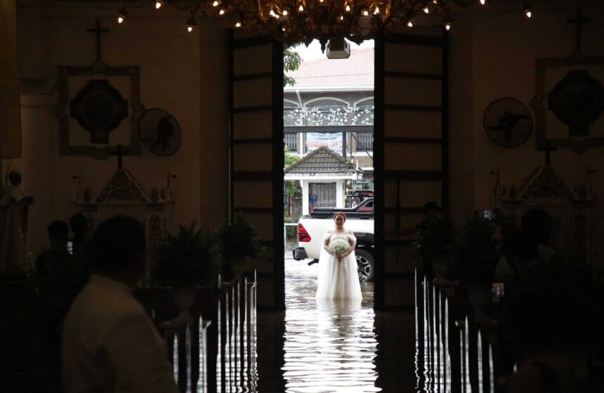 Love in the Time of Flood: A wedding at Barásoain