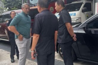 Makati fire station officials sacked over vehicles blocking truck bay