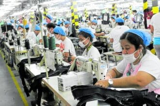 Marcos urged to certify wage hike bills as urgent