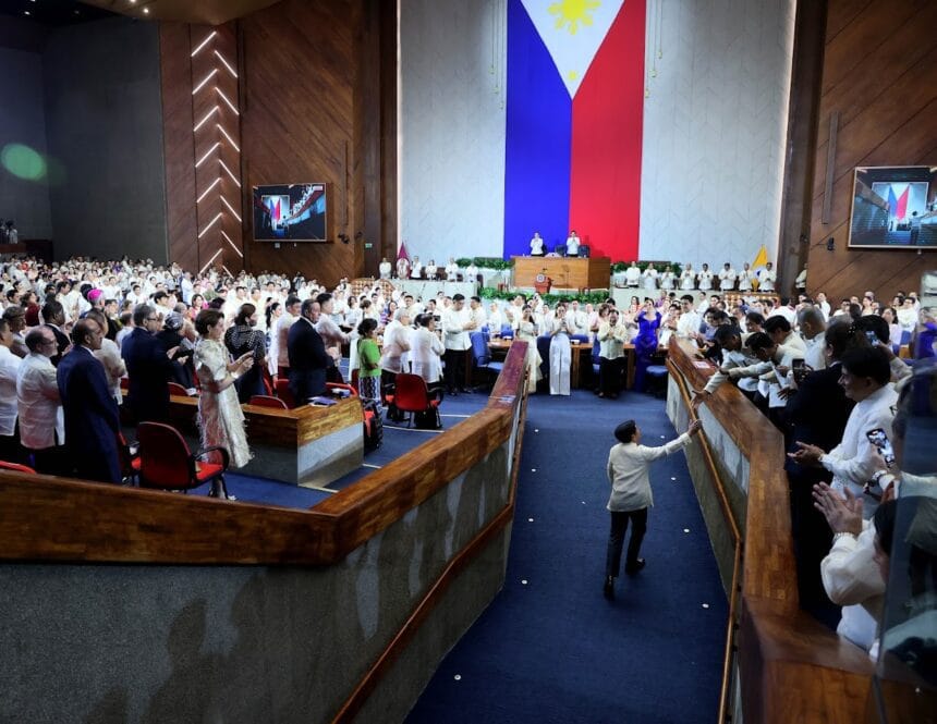 Over 100 applause and a standing ovation greet Marcos 4th Sona
