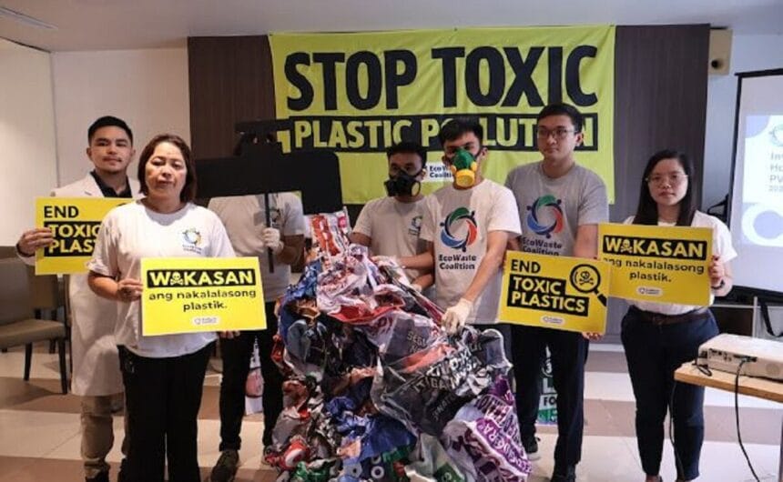 Poll tarpaulins contain chemicals hazardous to humans