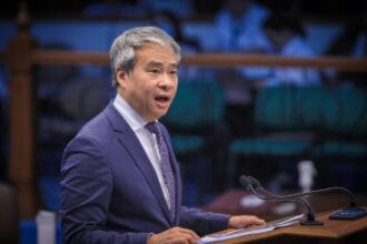 Villanueva calls for an end to online gambling: 'A national crisis'