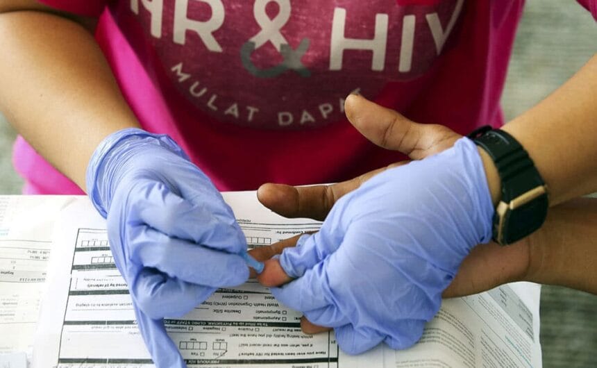 305 DOH-designated HIV care facilities, treatment hubs