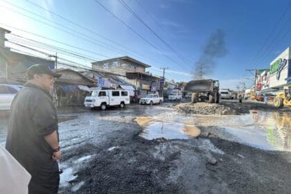 Budget chief orders road repair in Pampanga town.