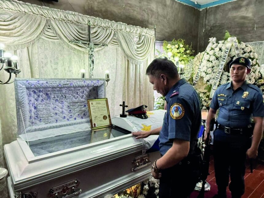 Caraga police chief pays tribute to electrocuted cop