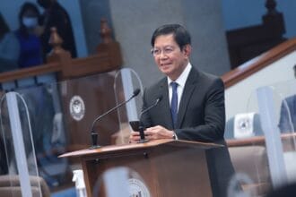 Lacson bares 'systematic corruption' in flood control projects
