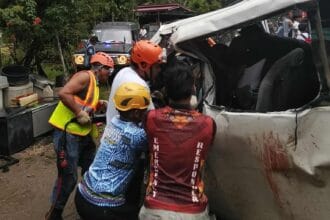 One dead, 6 injured as van, trailer truck collide in Bukidnon