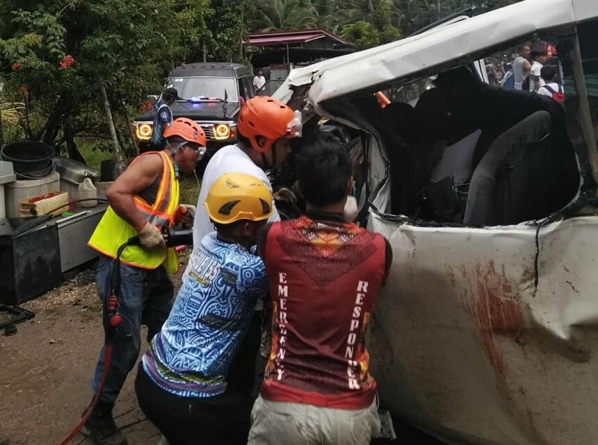 One dead, 6 injured as van, trailer truck collide in Bukidnon