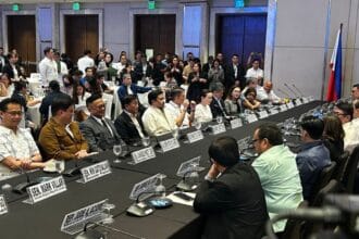 Senate trust, performance ratings down; House rankings up